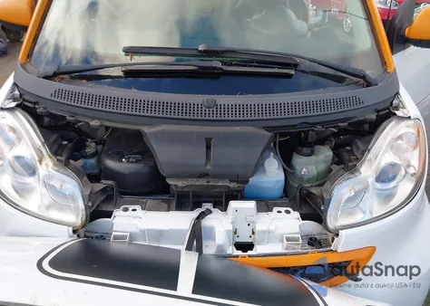 2015 Smart Fortwo Pure z USA, uszkodzony, nr VIN WMEEJ3BA5FK795278